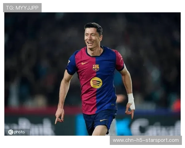 巴塞罗那进攻线重排,莱万多夫斯基回撤策应,巴塞罗那vs莱万特集锦